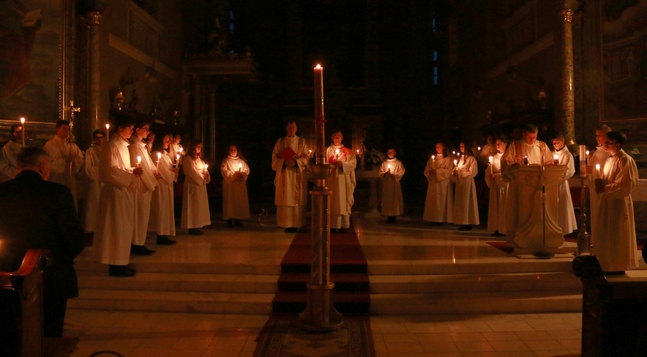 A templomok miserendje nagyhétre és húsvétra